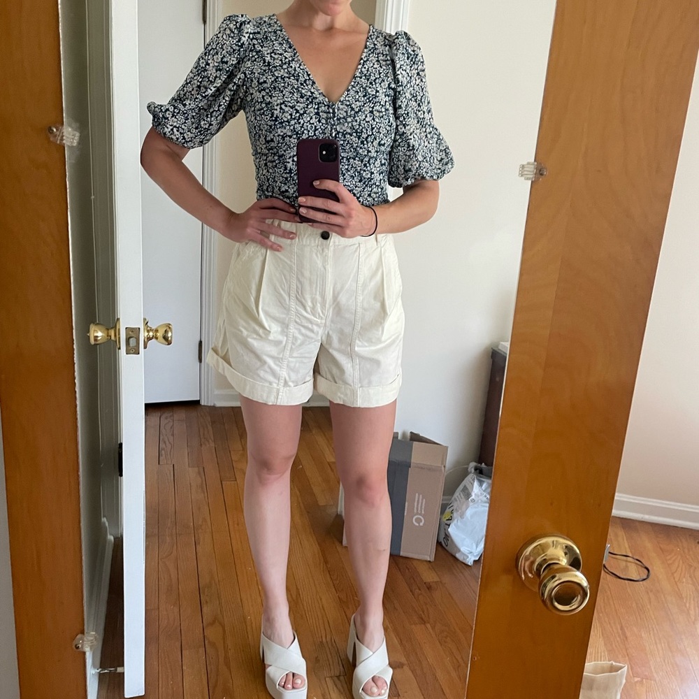 Abercrombie & Fitch flowered top